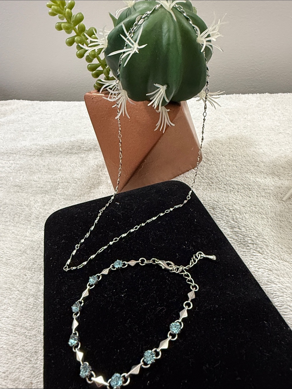 18KGP silver bracelet w/blue turquoise rhinestone accent and minimalist bracelet